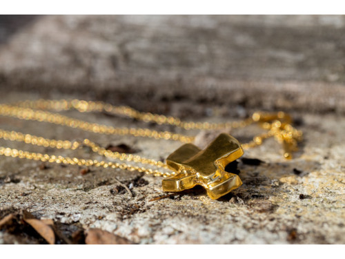 Acceptacio long necklace