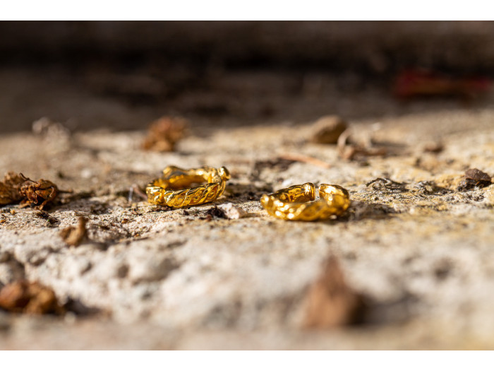 Barocco, gold ear cuffs for men